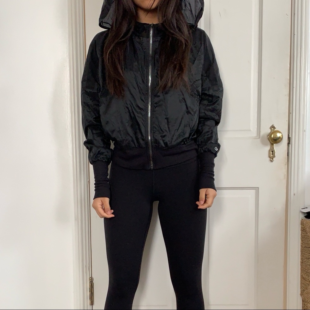 Alo yoga aqua jacket